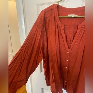 Loft light weight linen style long sleeve in rust color 🍁